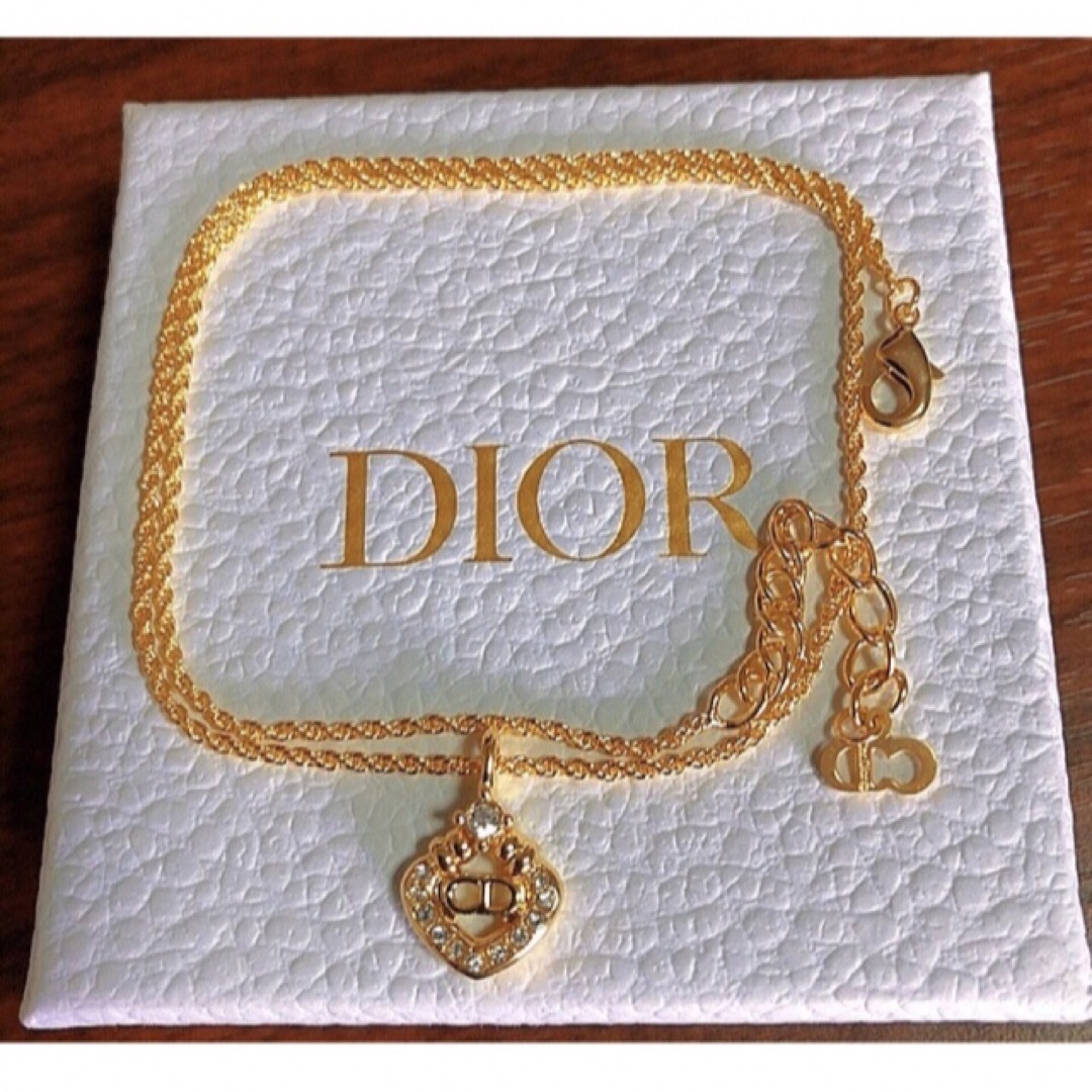 Christian Dior キラキラネックレス