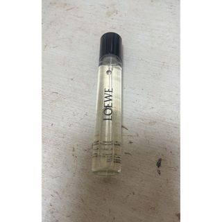 ロエベ(LOEWE)のロエベ　オードゥパルファン　001 ウーマン　15ml(香水(女性用))