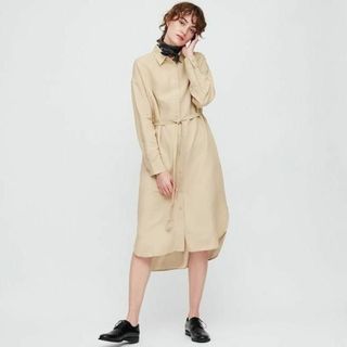 ユニクロ(UNIQLO)の新品 ユニクロ　U　ドローストリングシャツワンピース サイズM(ロングワンピース/マキシワンピース)