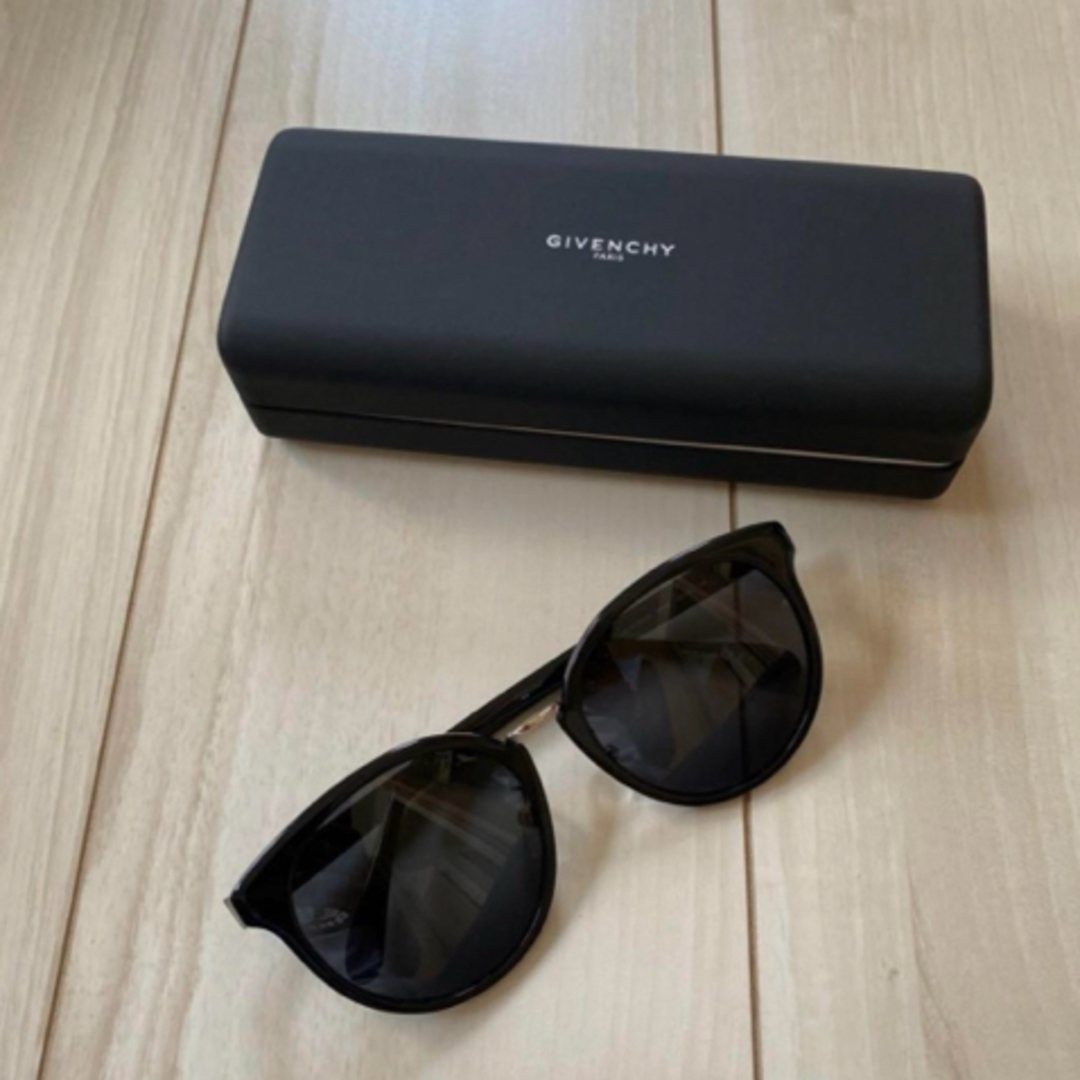 GIVENCHY(ジバンシィ)のサングラス　sunglasses GIVENCHY GV 7115/F/S レディースのファッション小物(サングラス/メガネ)の商品写真