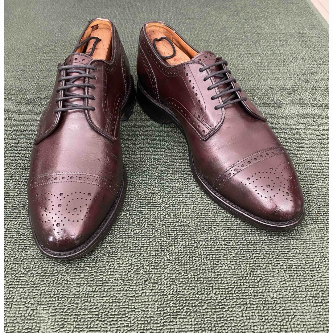 Allen Edmonds(アレンエドモンズ)のアレンエドモンズ　外羽根キャップトゥ　バーガンディ　8 メンズの靴/シューズ(ドレス/ビジネス)の商品写真