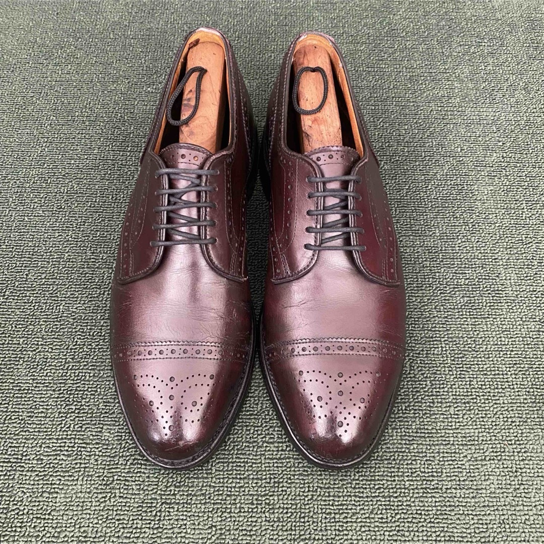 Allen Edmonds(アレンエドモンズ)のアレンエドモンズ　外羽根キャップトゥ　バーガンディ　8 メンズの靴/シューズ(ドレス/ビジネス)の商品写真