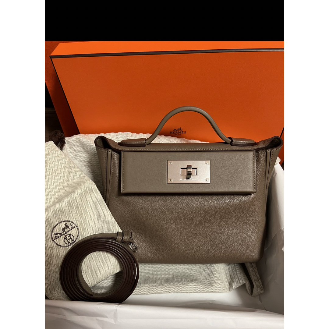 Hermes(エルメス)のHERMES 24/24 ヴァンキャトル ミニ　エトープ　シルバー金具 レディースのバッグ(ハンドバッグ)の商品写真