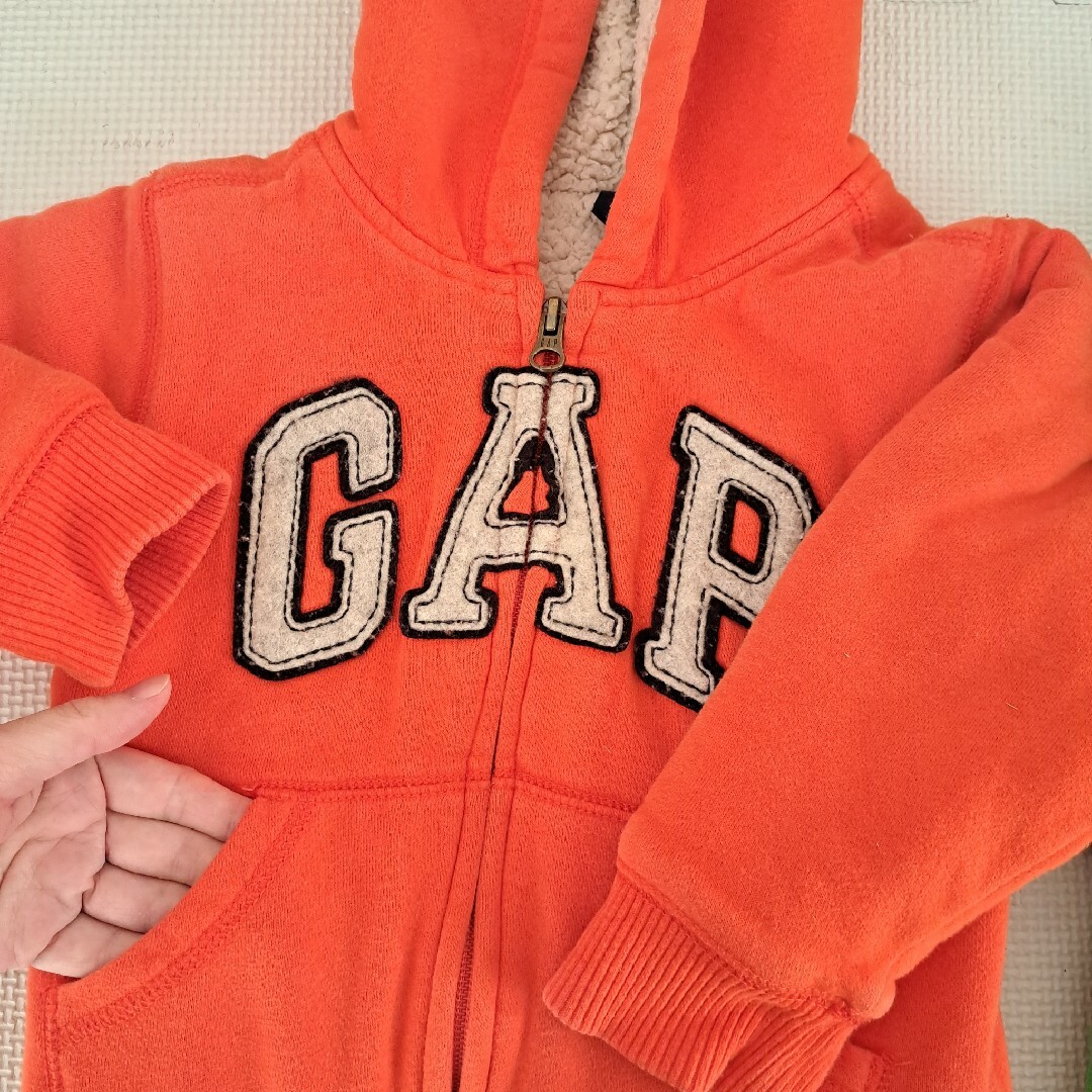 GAP Kids(ギャップキッズ)の[送料込] GAP キッズ 子供服 パーカー 裏起毛 グリーン オレンジ キッズ/ベビー/マタニティのキッズ服男の子用(90cm~)(ジャケット/上着)の商品写真