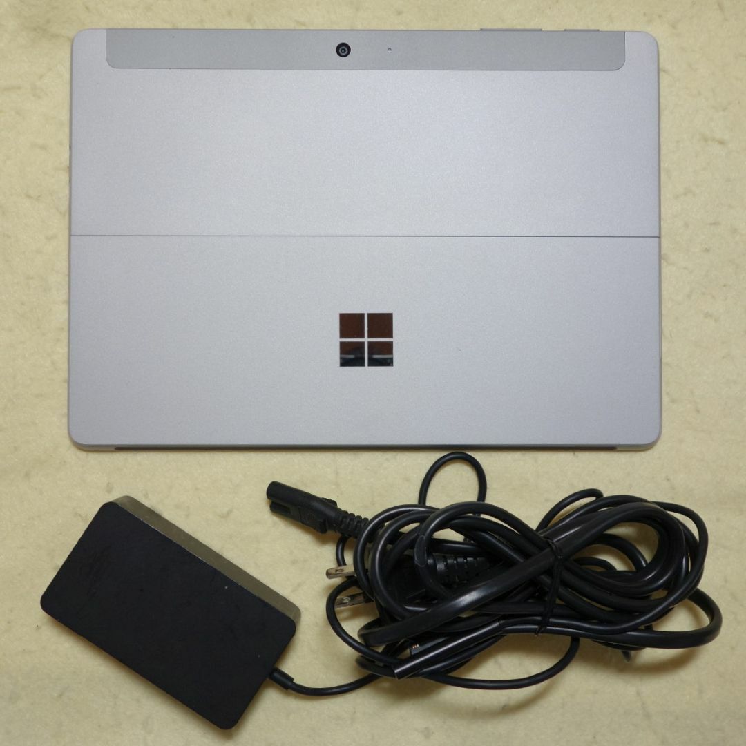 Microsoft(マイクロソフト)のSurface Go◆SSD 128G/8G◆Office 2021付◆電池長持 スマホ/家電/カメラのPC/タブレット(タブレット)の商品写真