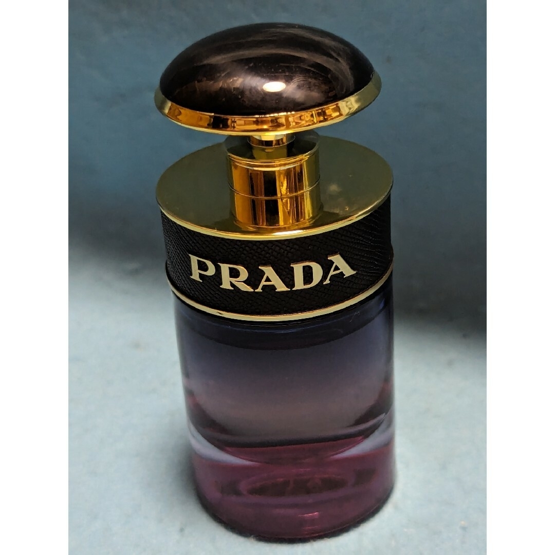 PRADA(プラダ)の希少プラダキャンディナイトオーデパルファム30ml コスメ/美容の香水(香水(女性用))の商品写真