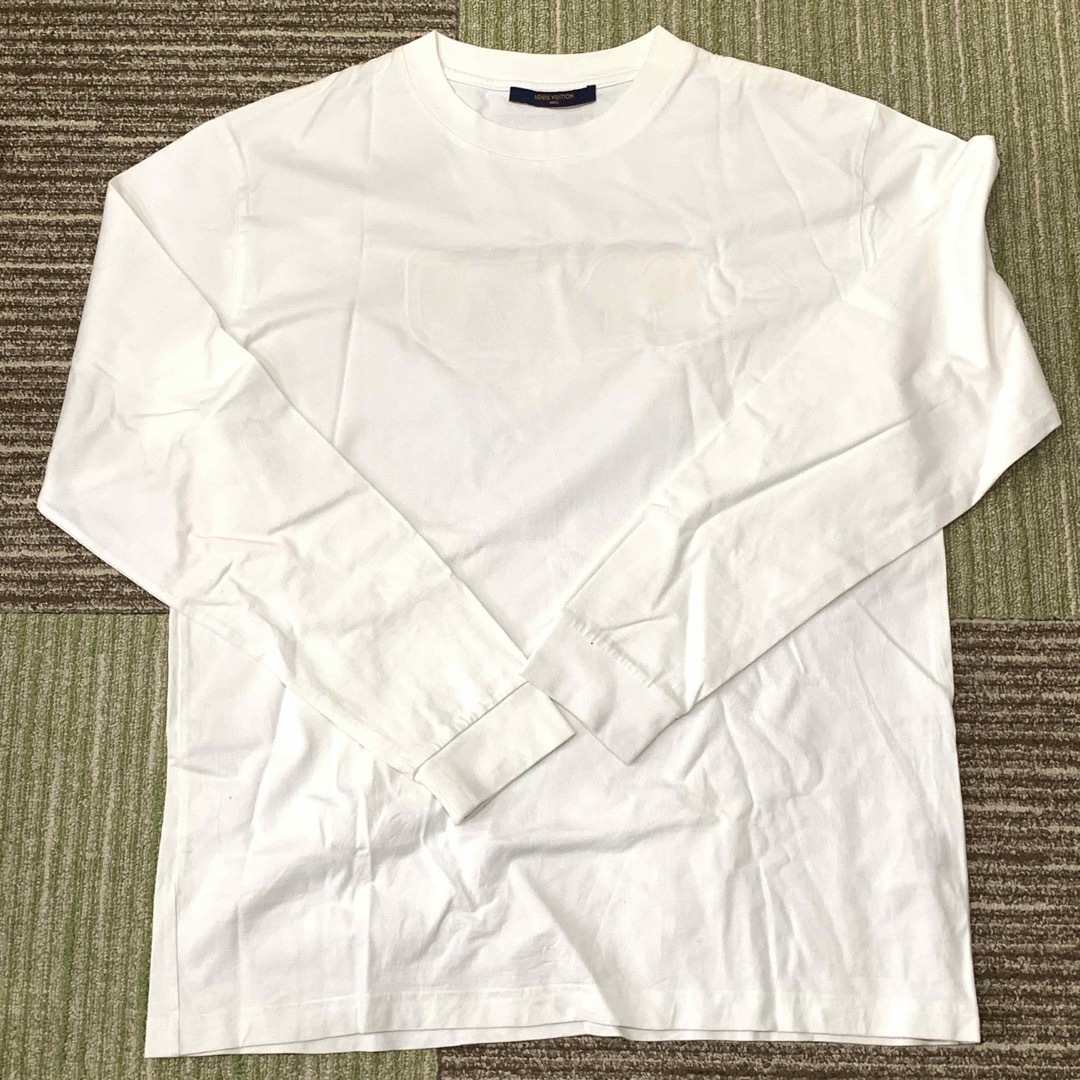 LOUIS VUITTON(ルイヴィトン)のルイヴィトン インサイドアウト エンボスロゴ Tシャツ size M メンズのトップス(Tシャツ/カットソー(七分/長袖))の商品写真