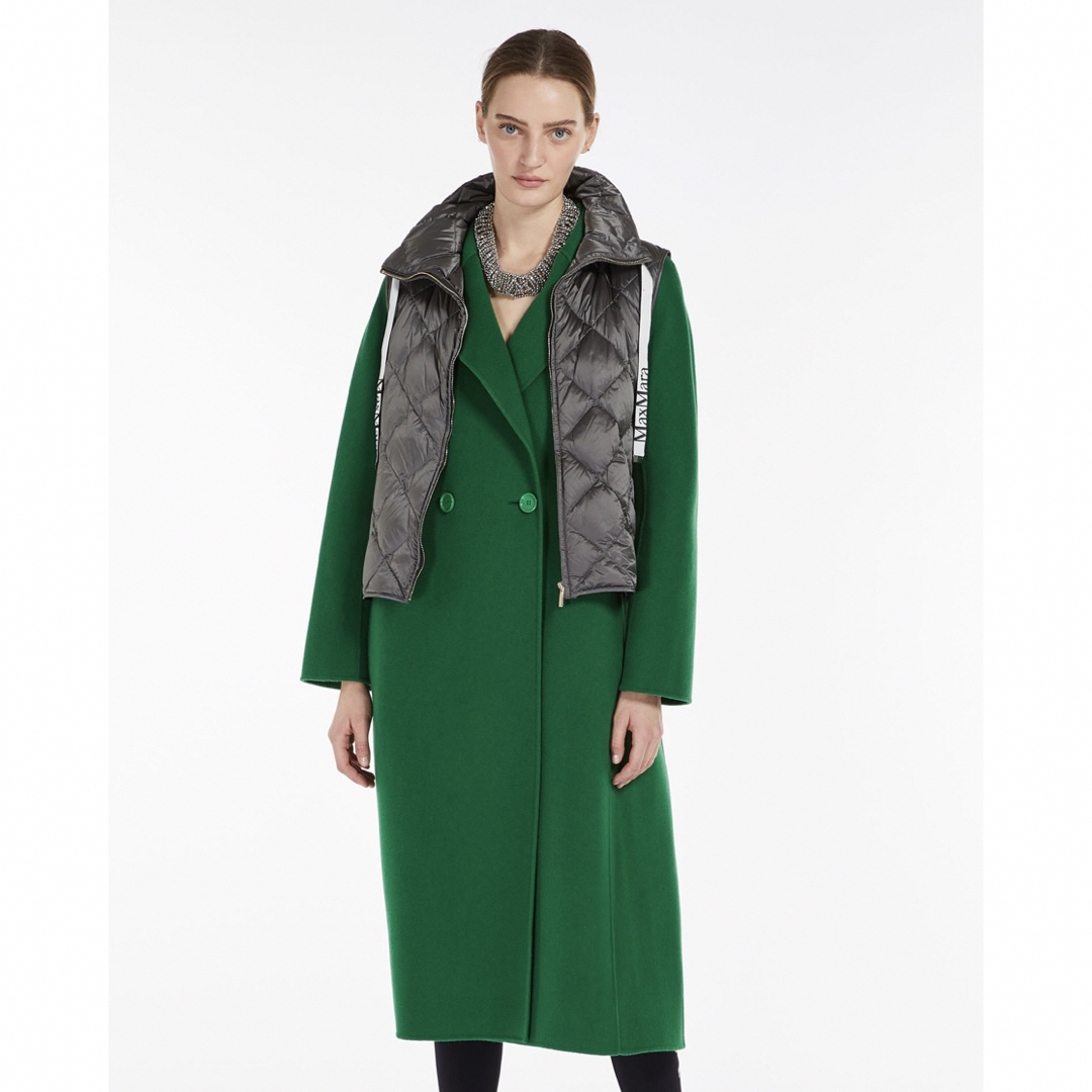 Max Mara(マックスマーラ)の【新品】MaxMara テクニカルキャンバスジレ ロゴリボン レディースのジャケット/アウター(ダウンコート)の商品写真