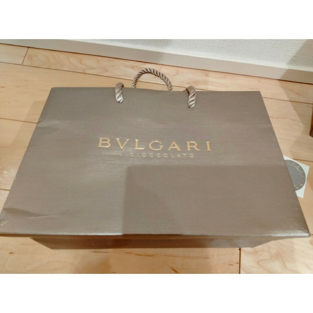 BVLGARI(ブルガリ)のブルガリ　BVLGARI　ショッパー新品３点セット レディースのバッグ(ショップ袋)の商品写真