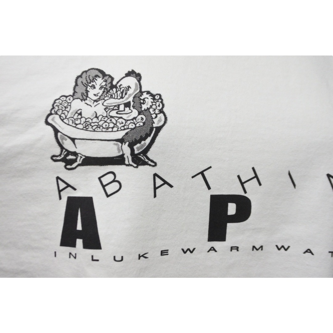 A BATHING APE(アベイシングエイプ)の極美品 A BATHING APE アベイシングエイプ 半袖Ｔシャツ 15周年記念 ランチボックス付き MTE-03008 サイズM 中古 58882 レディースのトップス(Tシャツ(半袖/袖なし))の商品写真