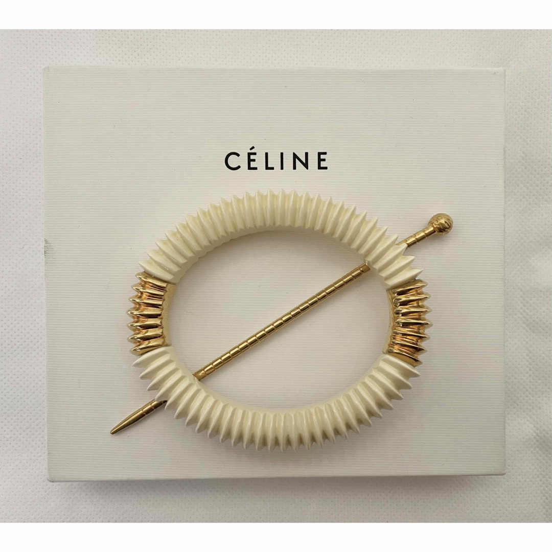 celine(セリーヌ)のCELINE セリーヌ フィービー JEWELRY PIN レディースのアクセサリー(その他)の商品写真