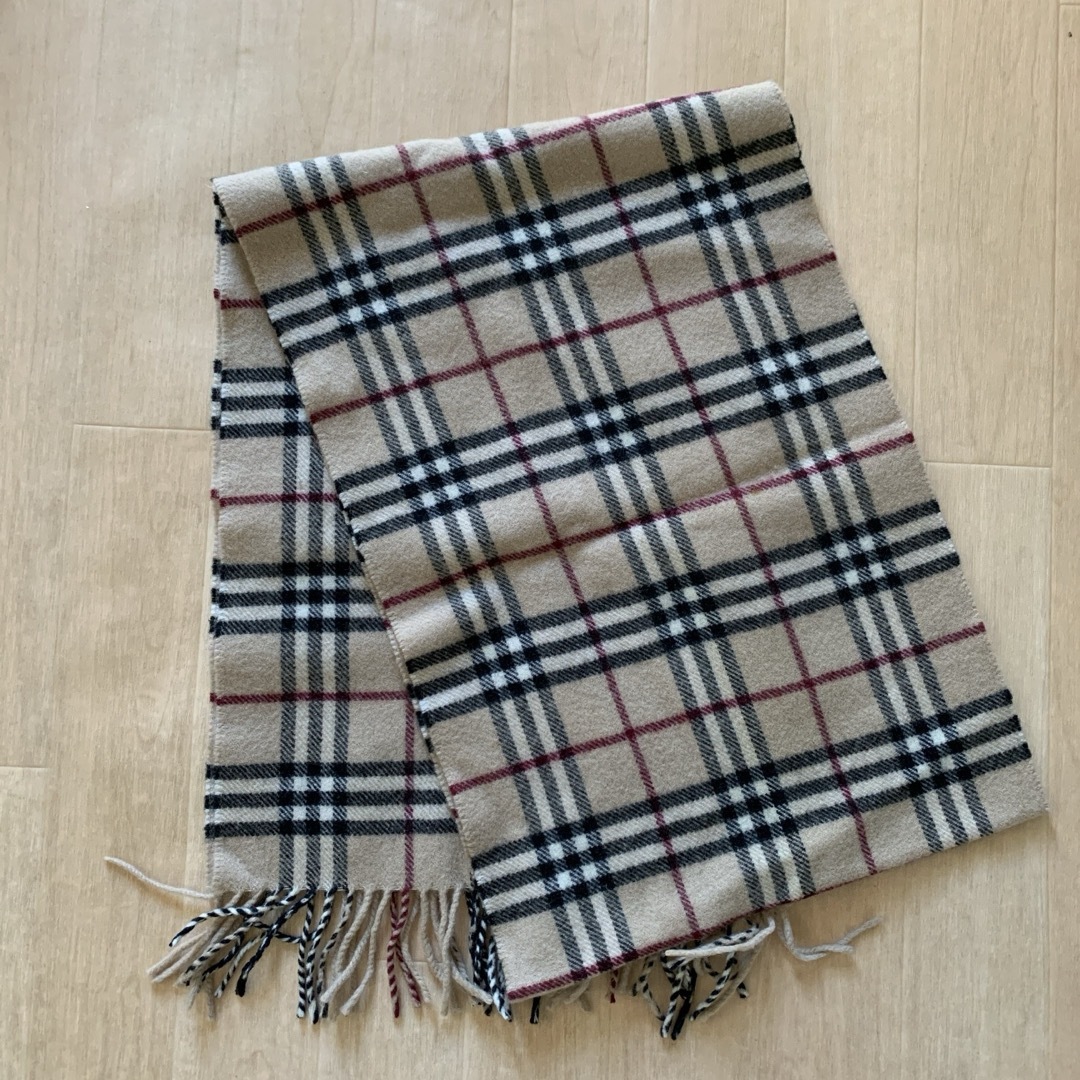 BURBERRY(バーバリー)の《中古》　バーバリー　Burberry ノバチェック　マフラー　ベージュ レディースのファッション小物(マフラー/ショール)の商品写真