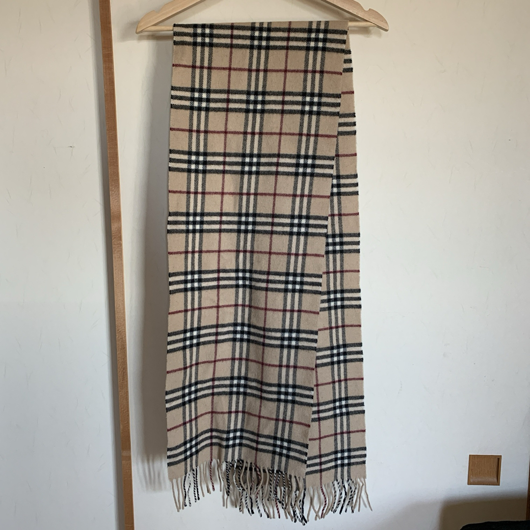 BURBERRY(バーバリー)の《中古》　バーバリー　Burberry ノバチェック　マフラー　ベージュ レディースのファッション小物(マフラー/ショール)の商品写真