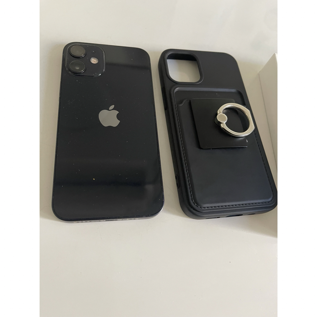 Apple(アップル)の★美品iPhone 12 mini ブラック 64 GB SIMフリー スマホ/家電/カメラのスマートフォン/携帯電話(スマートフォン本体)の商品写真