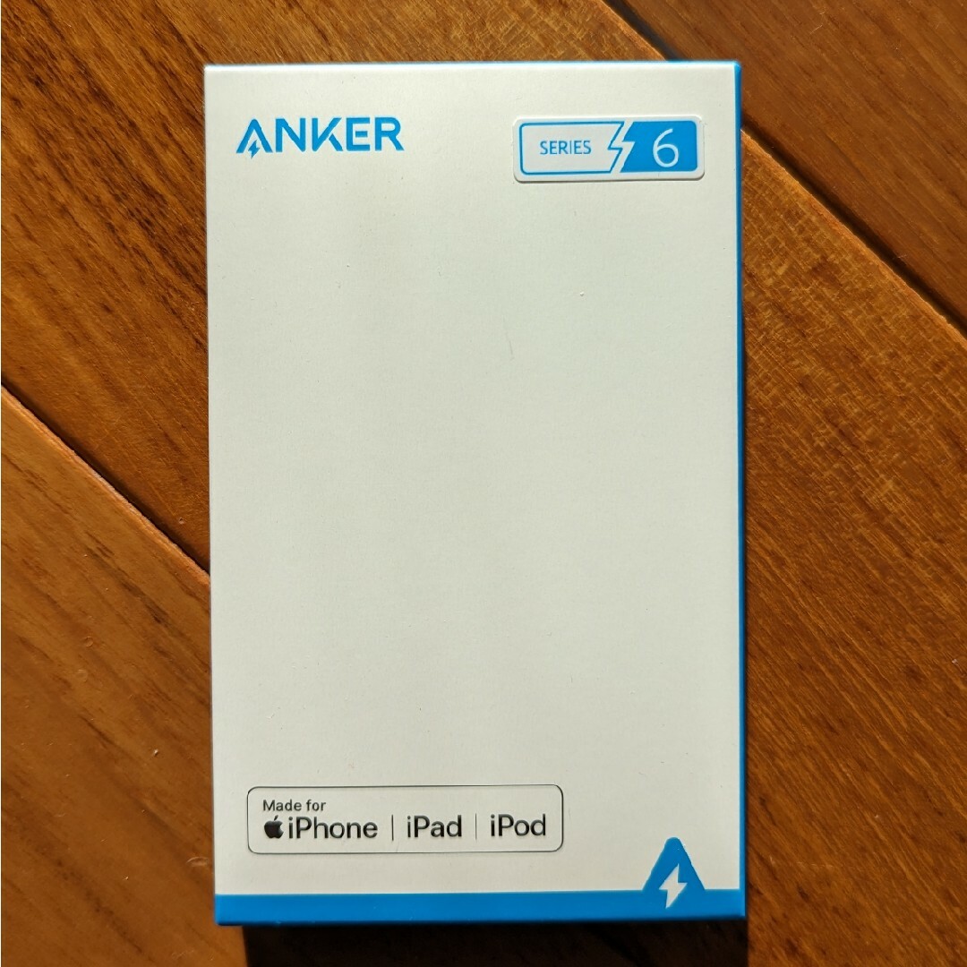 Anker PowerLine III Flow USB-C&ライトニング スマホ/家電/カメラのスマートフォン/携帯電話(バッテリー/充電器)の商品写真