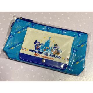 ディズニー(Disney)のディズニー　スーベニア お手拭きキャリーケース 新品未開封　40周年 メモリー(キャラクターグッズ)