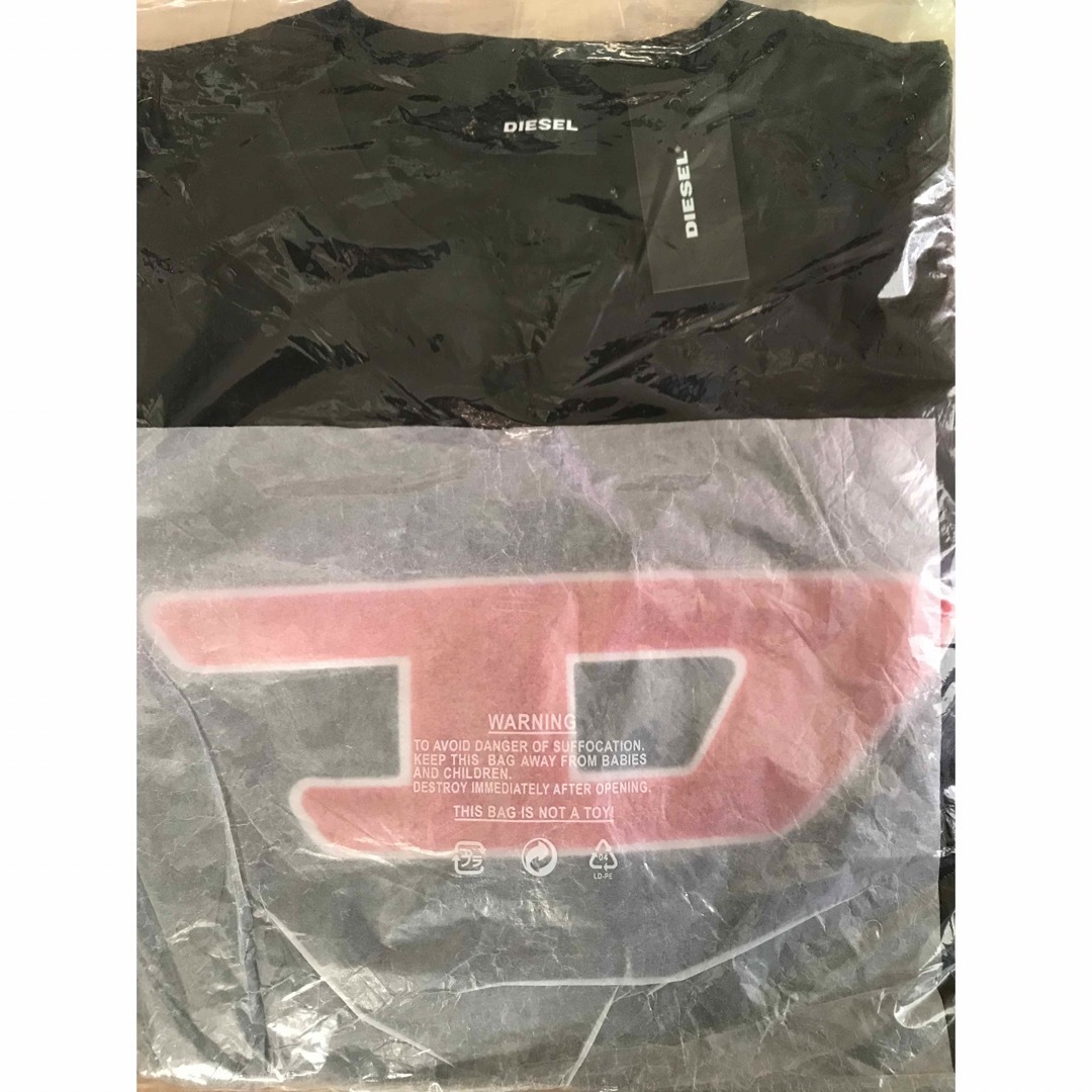 DIESEL(ディーゼル)のDIESEL Tシャツ M 00SY7A 0CATJ Dロゴ プリント ブラック メンズのトップス(Tシャツ/カットソー(半袖/袖なし))の商品写真