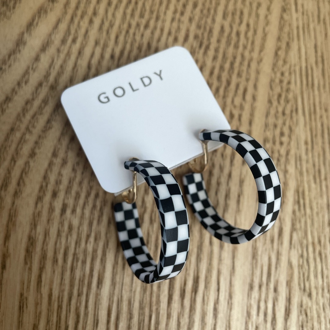 GOLDY(ゴールディ)のGOLDY イヤリング［新品］ レディースのアクセサリー(イヤリング)の商品写真