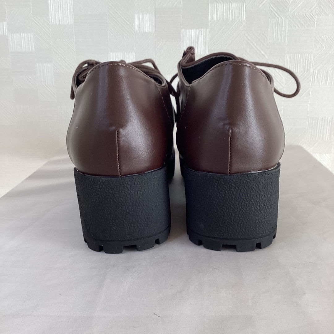 FLICKA(フリッカ)の新品　ノーフォールflicka   チロリアン　ローファー　ブラウン レディースの靴/シューズ(ローファー/革靴)の商品写真