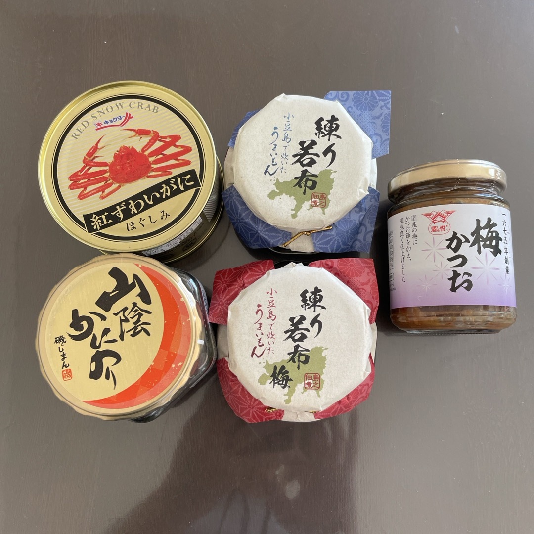 お歳暮　佃煮・缶詰の詰め合わせセット　5点 食品/飲料/酒の加工食品(缶詰/瓶詰)の商品写真