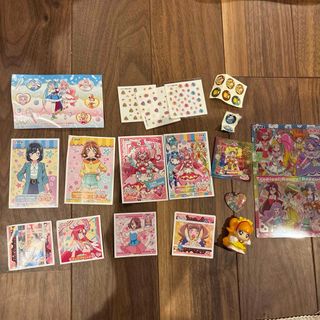 歴代プリキュア  シール カード ペンダント(キャラクターグッズ)