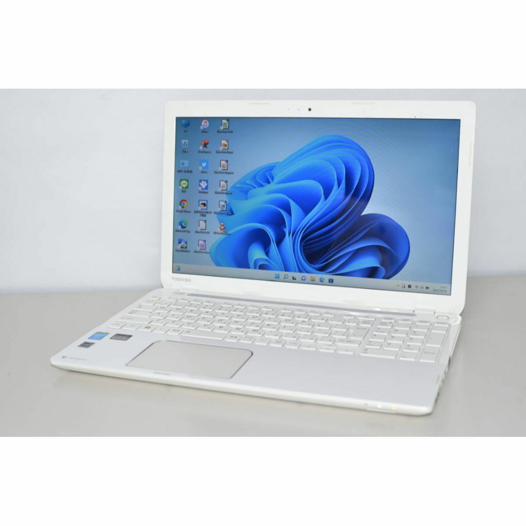 ノートパソコン 東芝 dynabook T554/45KW5D8GB