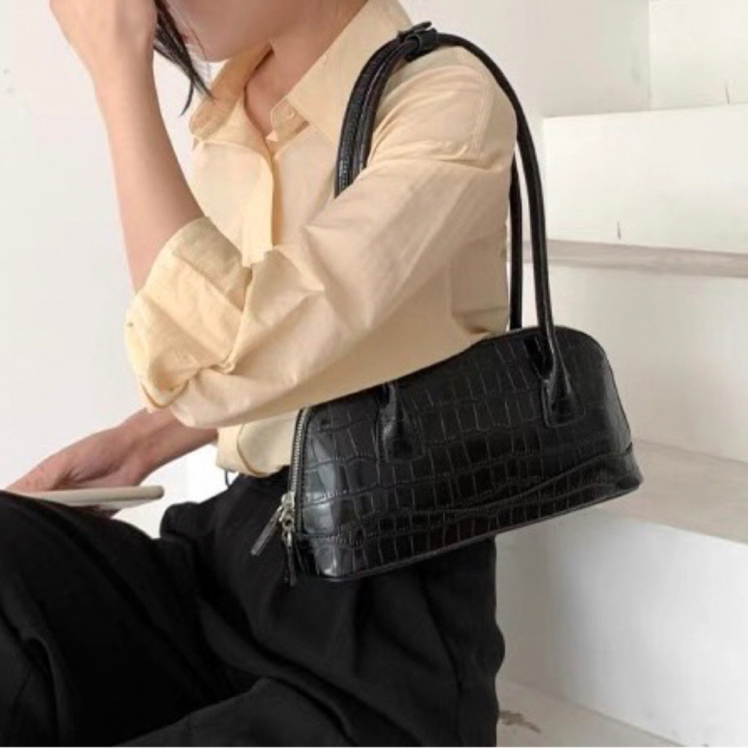 《新品》 クロコ型押し ハンドバッグ 韓国バッグ ブラック レディースのバッグ(ハンドバッグ)の商品写真