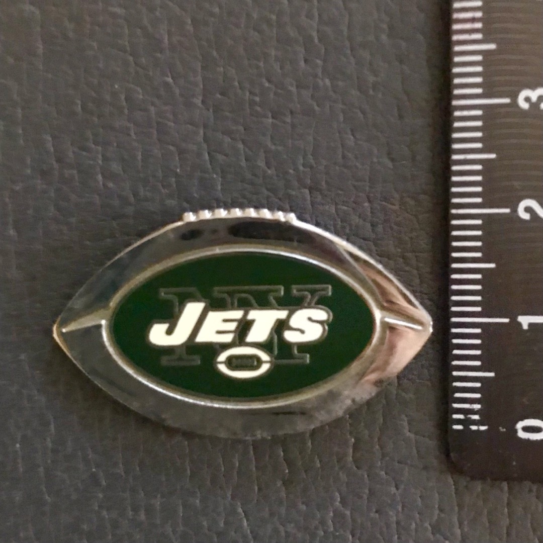 NFL アメリカンフットボール　New York Jets ピンバッジ スポーツ/アウトドアのスポーツ/アウトドア その他(アメリカンフットボール)の商品写真