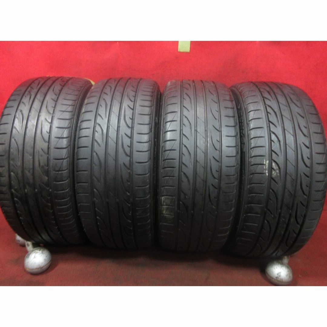 DUNLOP(ダンロップ)の中古タイヤ 4本  215/35R18 ダンロップ ★13880T 自動車/バイクの自動車(タイヤ)の商品写真