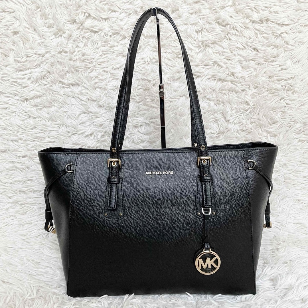 Michael Kors(マイケルコース)の新品・未使用✨マイケルコース　VOYAGER　トートバッグ　A4収納　ブラック レディースのバッグ(トートバッグ)の商品写真