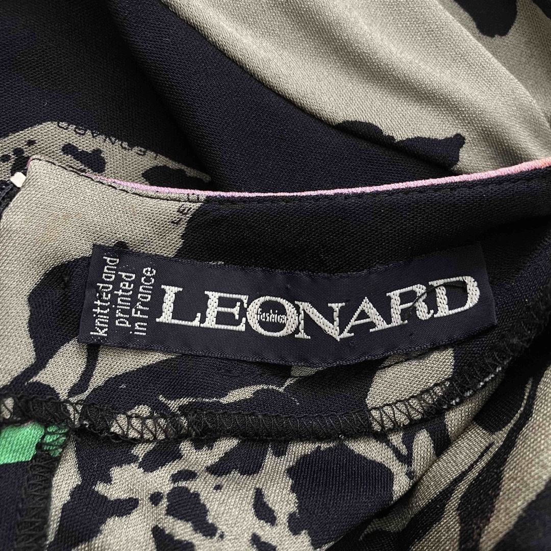 LEONARD(レオナール)の状態良品 レオナール 長袖 カットソー 黒 花柄 9R リボン レディースのトップス(カットソー(長袖/七分))の商品写真