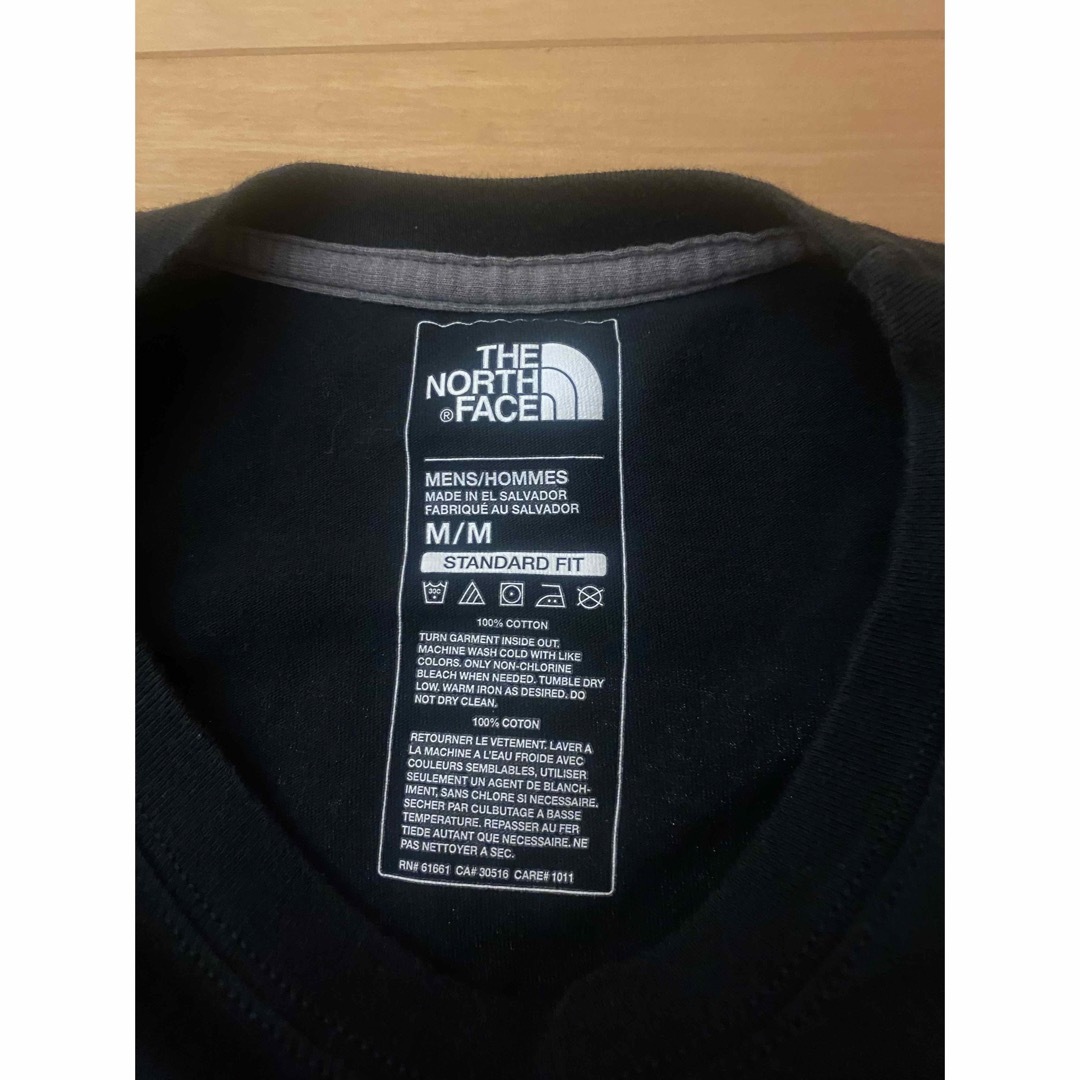 THE NORTH FACE(ザノースフェイス)のTHENORTHFACE ノースフェイス　ロンT バックスクエアロゴ　黒　メンズ メンズのトップス(Tシャツ/カットソー(七分/長袖))の商品写真