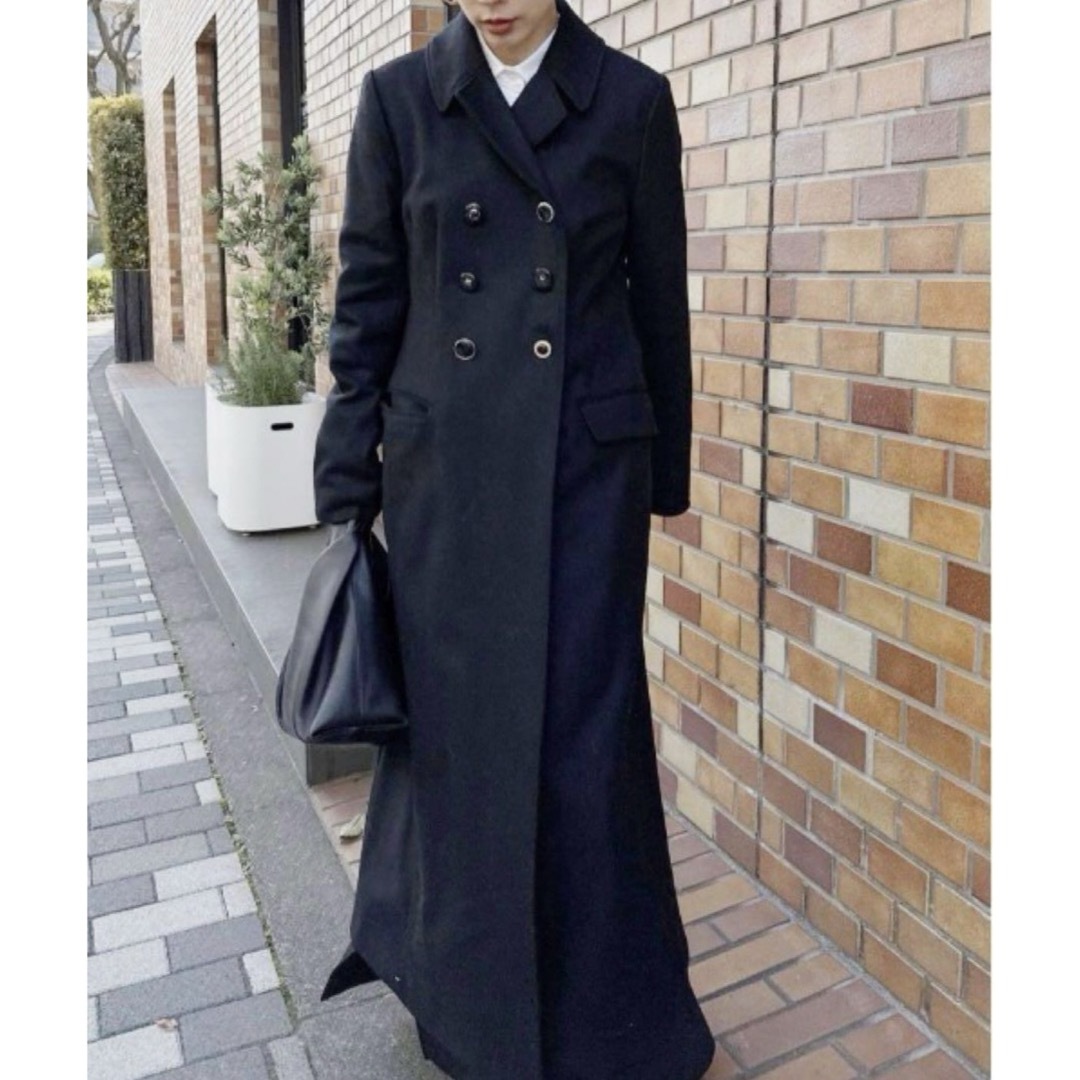 Ameri VINTAGE(アメリヴィンテージ)のWAIST SHAPE ASSORT BUTTON COAT レディースのジャケット/アウター(ロングコート)の商品写真