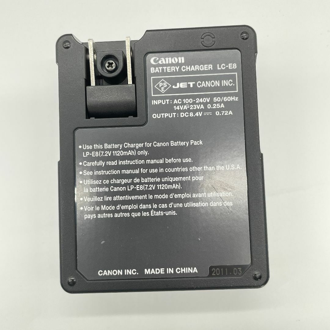 Canon(キヤノン)のCANON バッテリー　LP-E8　バッテリーチャージャー　LC-E8 スマホ/家電/カメラのカメラ(その他)の商品写真