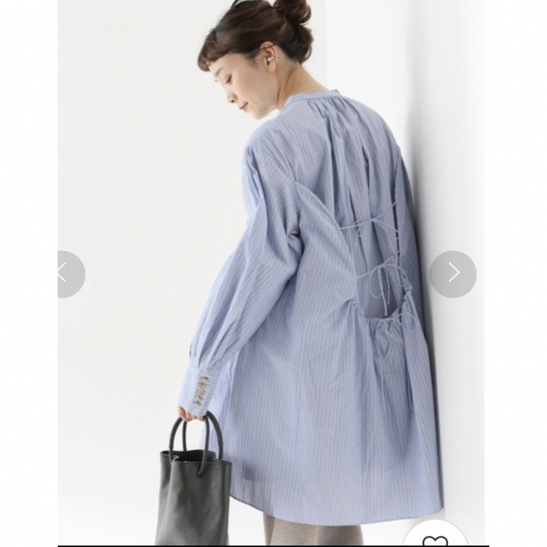 Uhr(ウーア)のuhrウーアback gathered layered shirtストライプ レディースのトップス(シャツ/ブラウス(長袖/七分))の商品写真