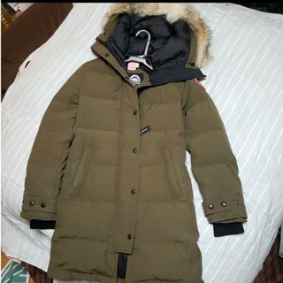 カナダグース(CANADA GOOSE)のカナダグース　マッケンジー　ミリタリーグリーン　S　美品(ダウンジャケット)