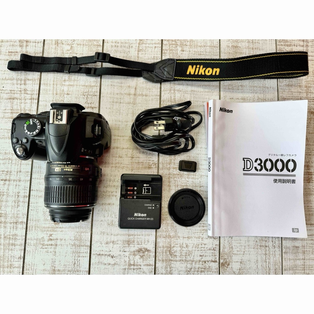 Nikon(ニコン)のNikon D3000 スマホ/家電/カメラのカメラ(デジタル一眼)の商品写真