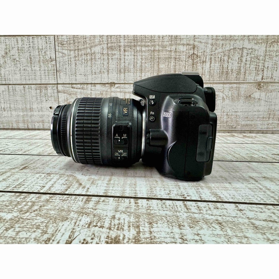 Nikon(ニコン)のNikon D3000 スマホ/家電/カメラのカメラ(デジタル一眼)の商品写真