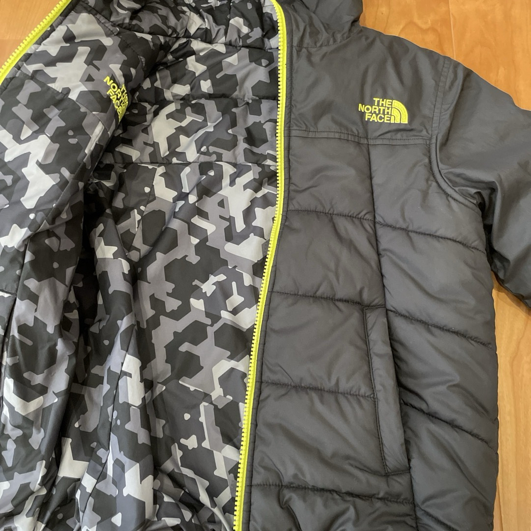 THE NORTH FACE(ザノースフェイス)のTHE NORTH FACE  ダウンジャケット130 キッズ/ベビー/マタニティのキッズ服男の子用(90cm~)(コート)の商品写真