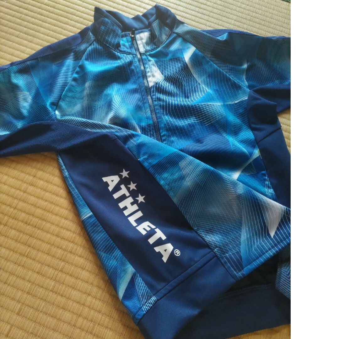 ATHLETA(アスレタ)のATHLETA☆ウインドブレーカー(ブルー) キッズ/ベビー/マタニティのキッズ服男の子用(90cm~)(ジャケット/上着)の商品写真