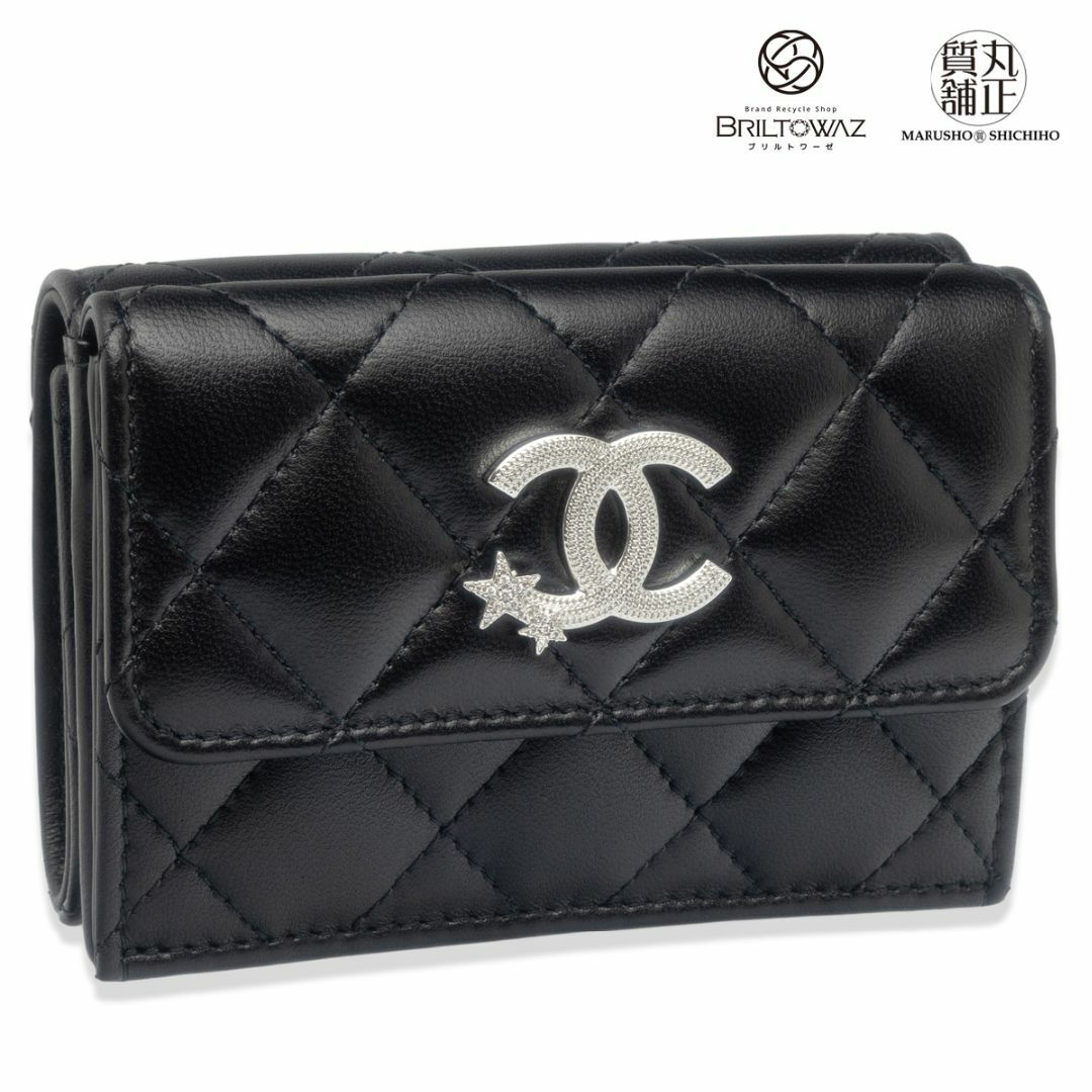 CHANEL(シャネル)の(直営買付)シャネル 24C 2024クルーズ ココスター スモールフラップウォレット AP3725 ブラック ラムスキン 限定 コンパクト財布 三つ折り ミニ 財布 CHANEL 黒【新品】【未使用】【ブリルトワーゼ】【丸正質舗】【質屋】(M212136h) レディースのファッション小物(財布)の商品写真