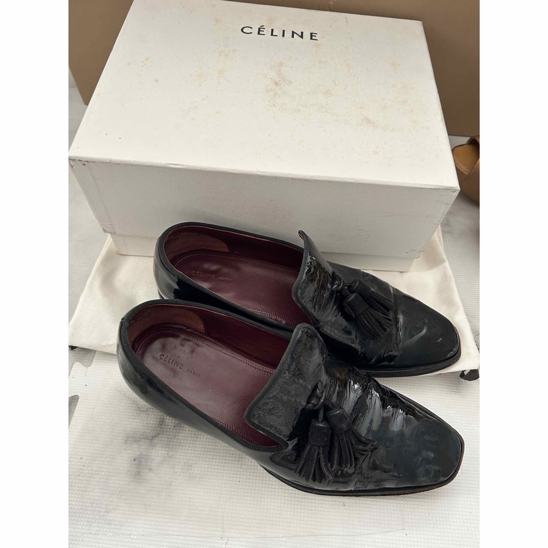 celine(セリーヌ)のセリーヌ　エナメル　タッセルローファー　 レディースの靴/シューズ(ローファー/革靴)の商品写真