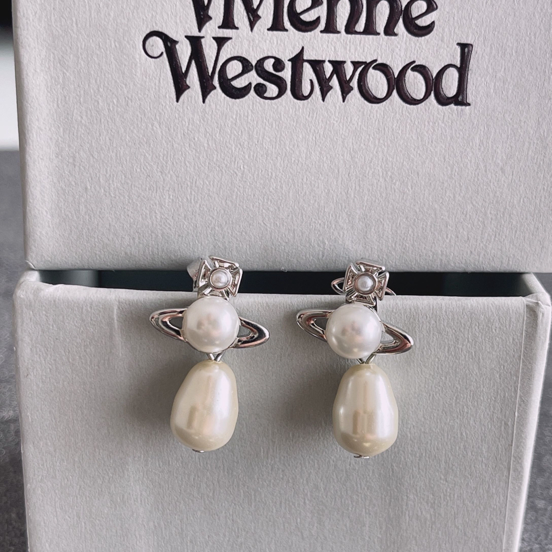 Vivienne Westwood(ヴィヴィアンウエストウッド)のヴィヴィアンウエストウッド　2WAYパールピアス レディースのアクセサリー(ピアス)の商品写真