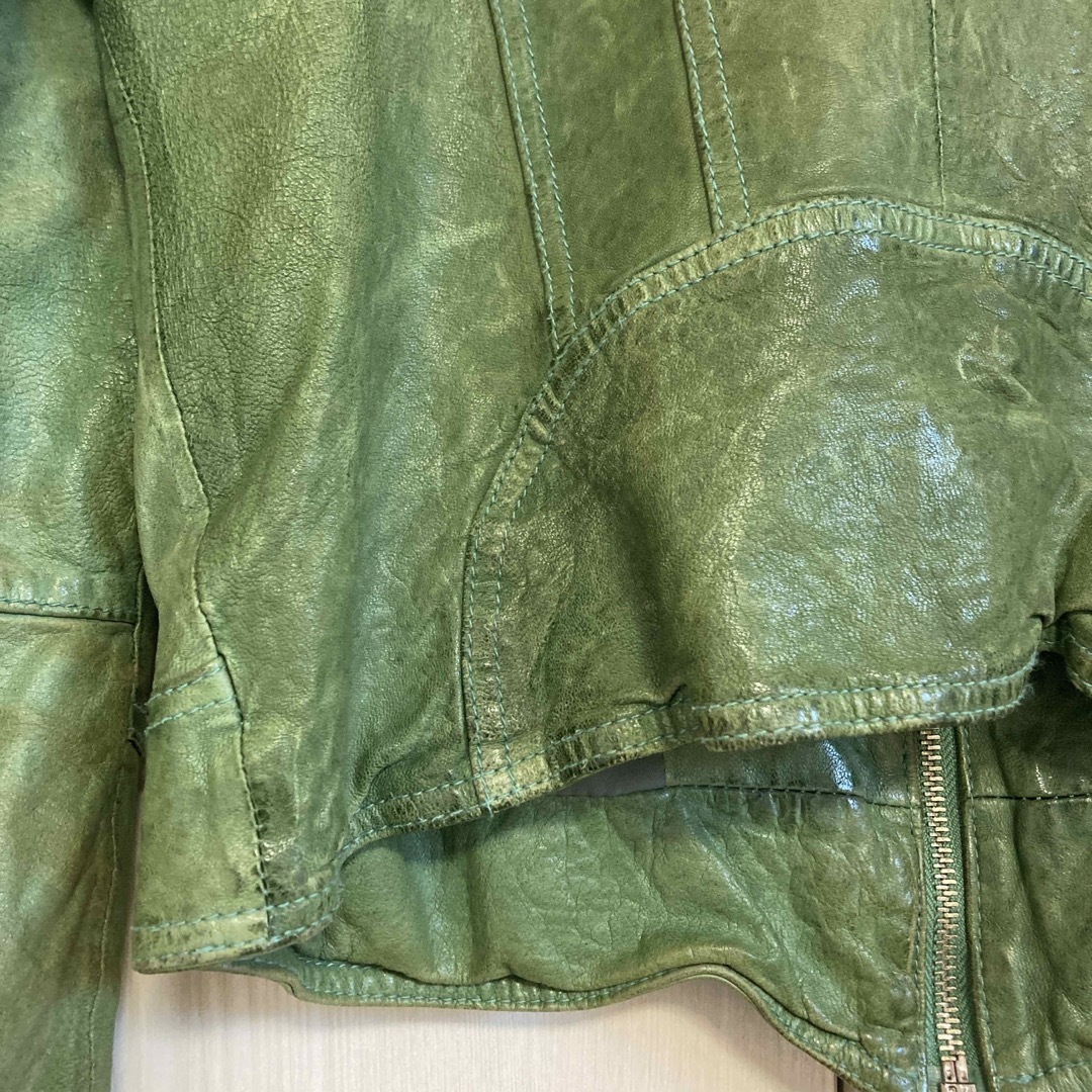 カーキ革ジャン レディースのジャケット/アウター(ライダースジャケット)の商品写真