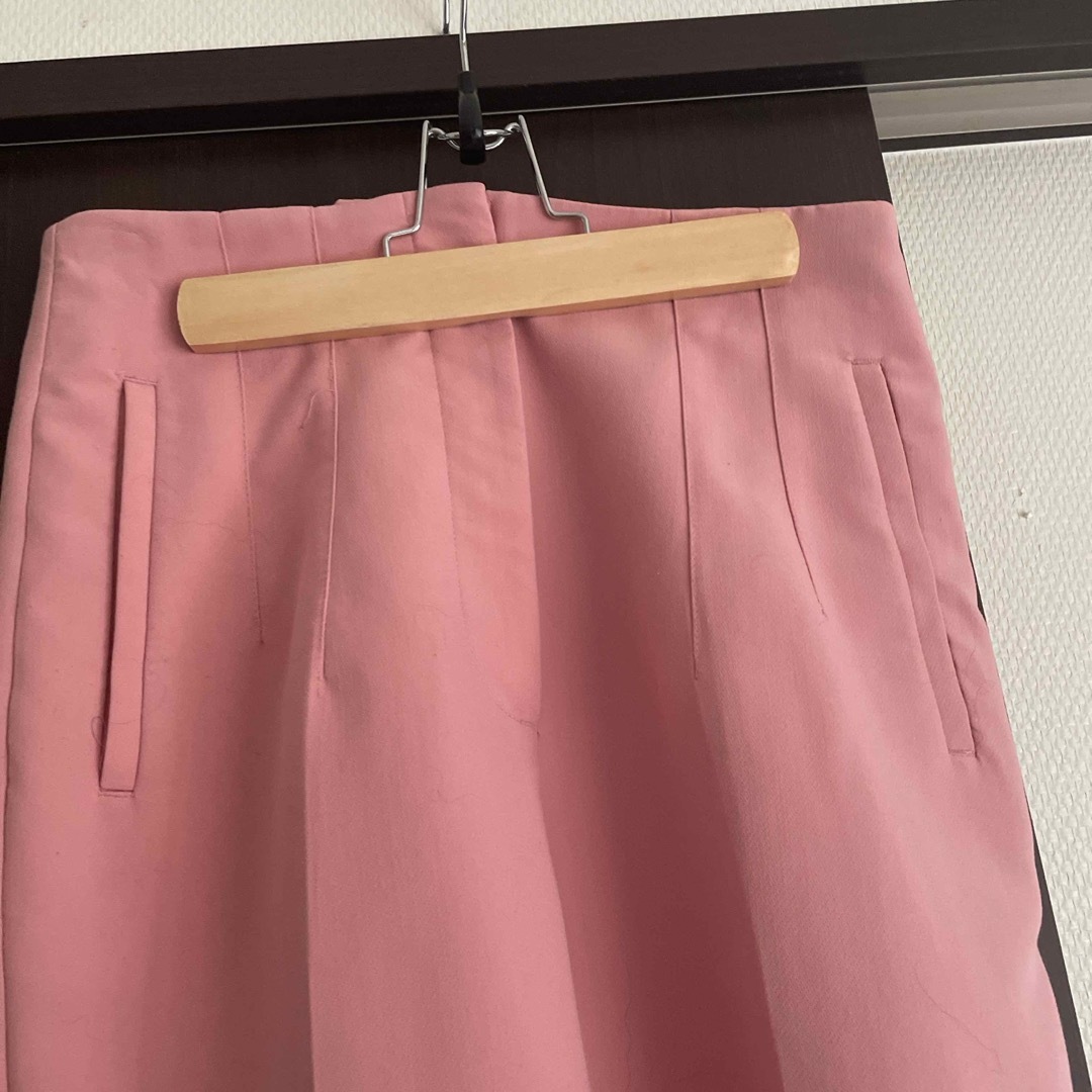 ZARA(ザラ)のはにー様専用。　　　　　ZARA サーモンピンク　パンツ レディースのパンツ(カジュアルパンツ)の商品写真