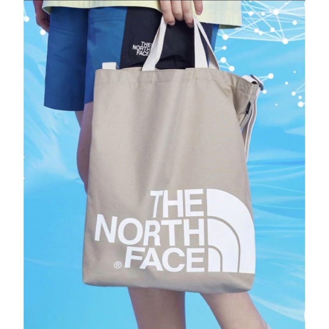 THE NORTH FACE(ザノースフェイス)の韓国ノースフェイス2wayショルダーバッグビッグロゴトートバッグA4ベージュ レディースのバッグ(ショルダーバッグ)の商品写真