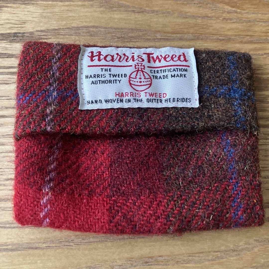 Harris Tweed(ハリスツイード)のdeuxC ドゥ・セー ハリスツイード ポケットティッシュカバー 赤 インテリア/住まい/日用品のインテリア/住まい/日用品 その他(その他)の商品写真