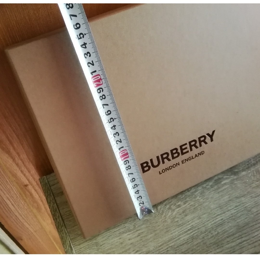 BURBERRY(バーバリー)のBURBERRY　空箱 レディースのバッグ(ショップ袋)の商品写真