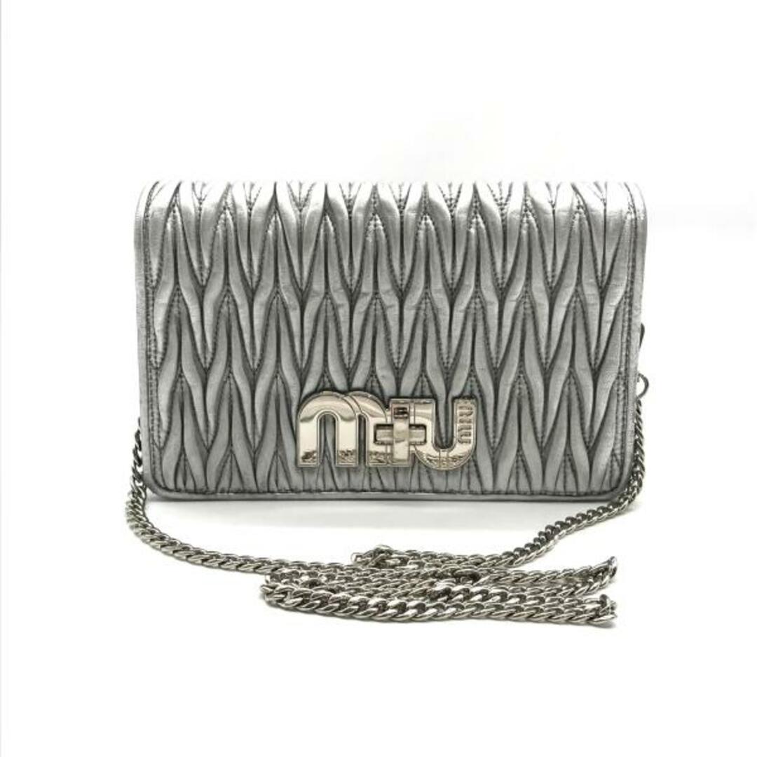 MIU MIU - 良品 miumiu ミュウミュウ マテラッセ ターンロック MIU MIU - 良品 miumiu ミュウミュウ マテラッセ ターンロック