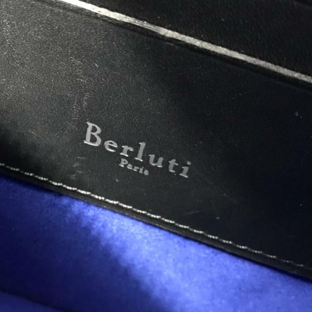 Berluti(ベルルッティ)の美品 Berluti ベルルッティ カリグラフィ クラッチ セカンド バック ブラウン レザー k952 メンズのバッグ(セカンドバッグ/クラッチバッグ)の商品写真